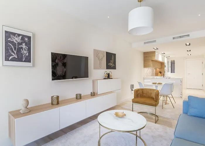 Paradise Marinos * Fuengirola